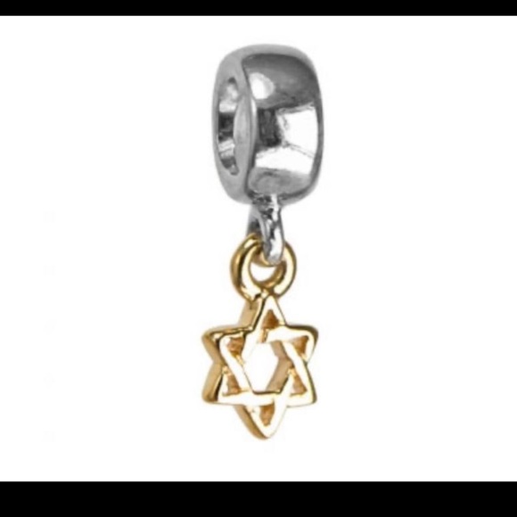 Pandora charm bracelet with 8 available charms - Picture 10 of 10